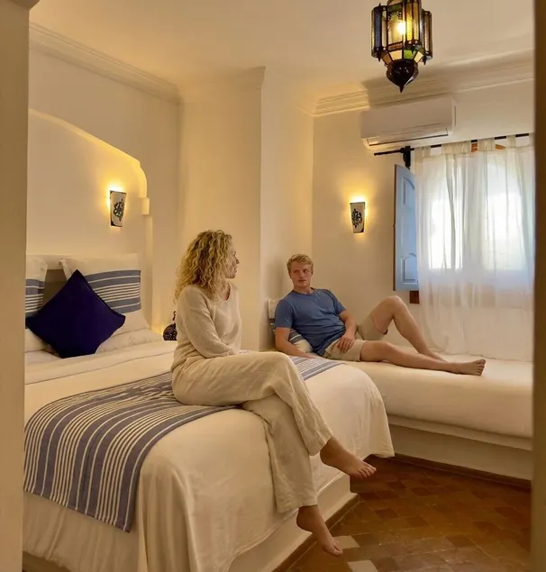 Hotel Al Alba Hammam & Restaurant - Image 1