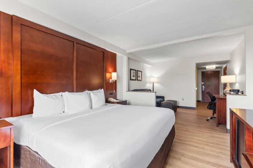 Comfort Suites Manassas Battlefield Park - Image 1