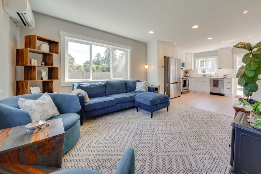 Rooftop Deck + Private Patio! West Seattle Home - Image 1
