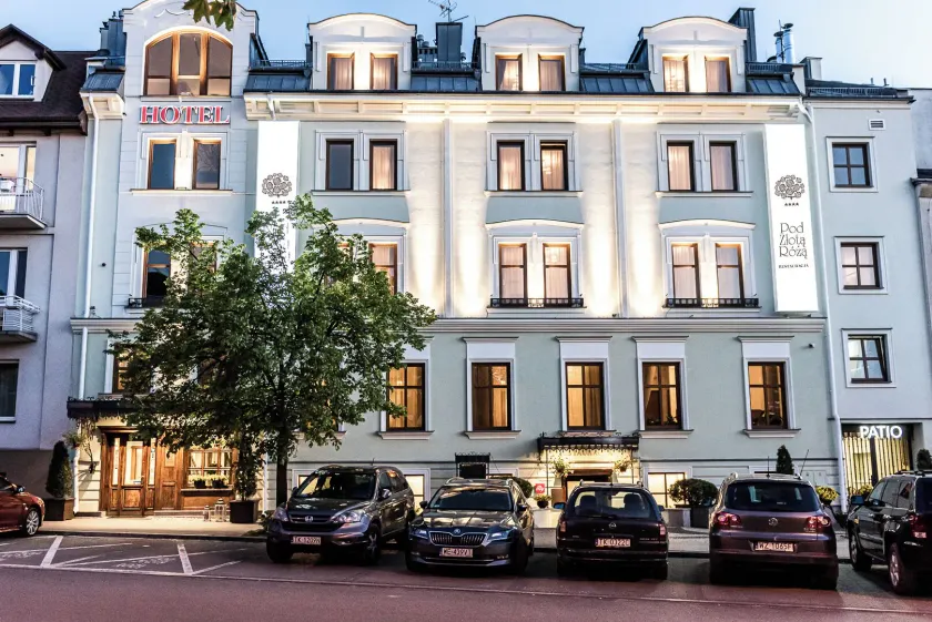 Hotel Pod Złotą Różą - Image 1