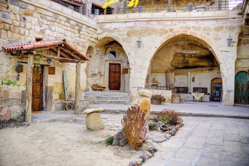 Gibos Cave Hotel - Image 1