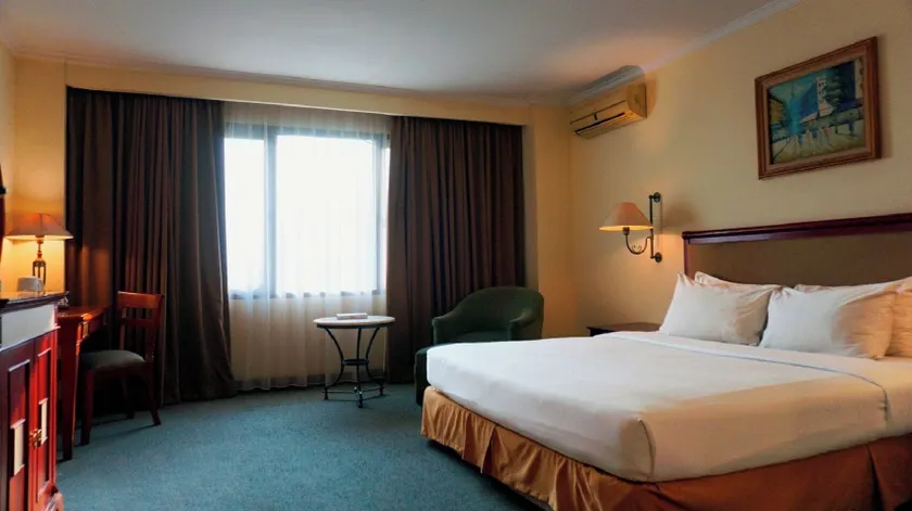 Mega Anggrek Hotel Jakarta Slipi - Image 1