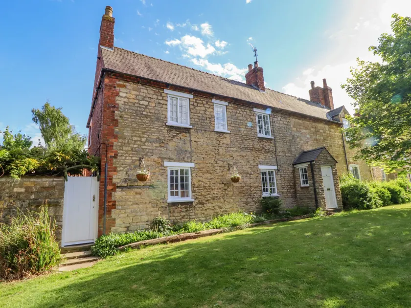 Old Rectory Cottage - Image 1