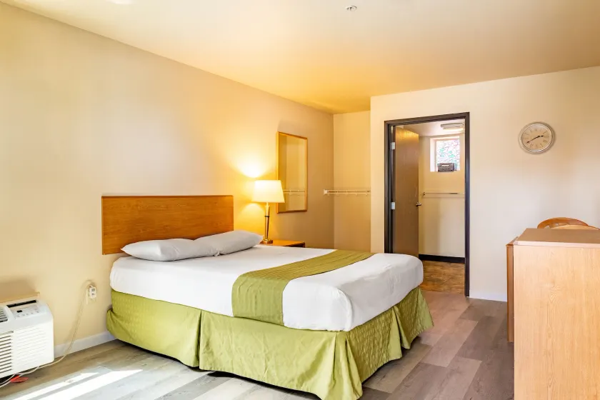 City Inn - Image 1
