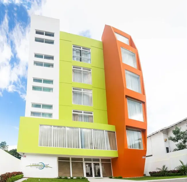 Hotel Latitud 15 - Image 1