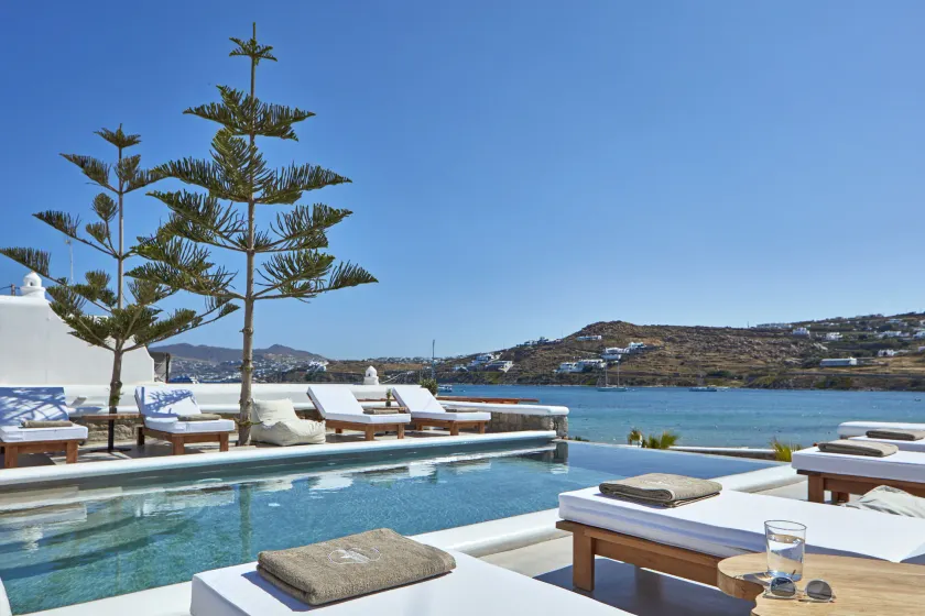 Mykonos Waves Beach House & Suites - Image 1