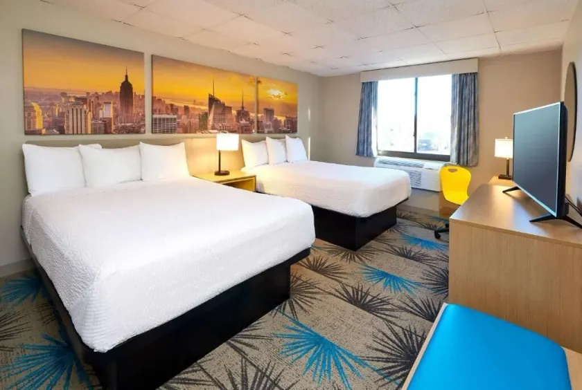Days Inn by Wyndham Parsippany - Image 1