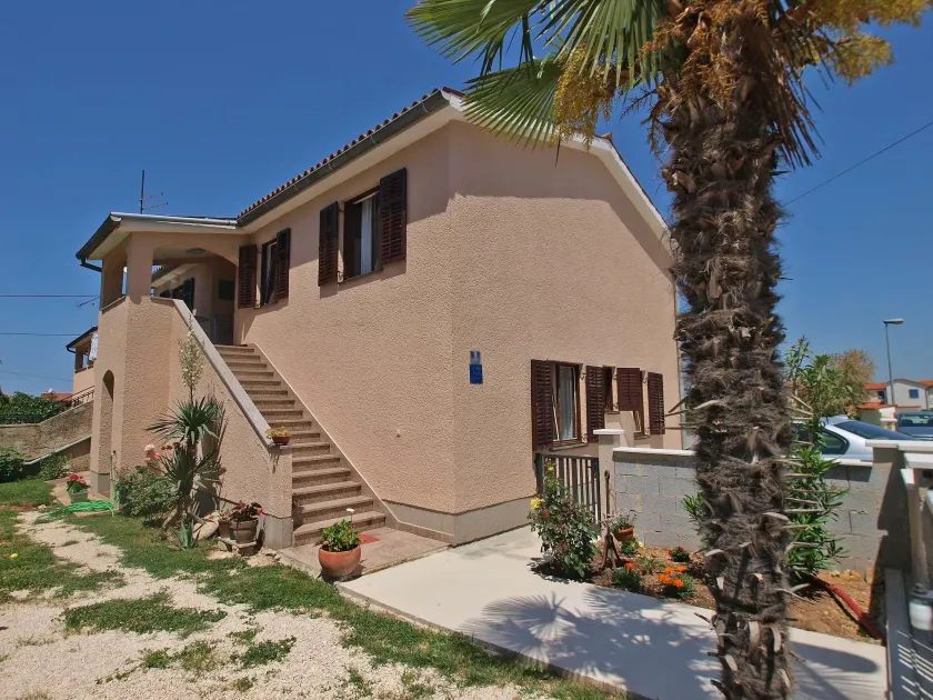 Apartment 1103 - Image 1