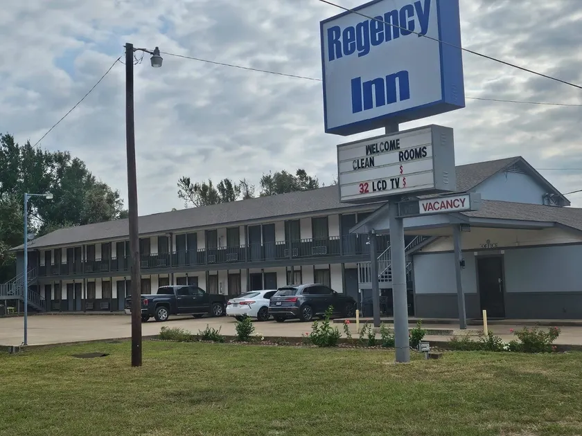 Regency Inn - Image 1