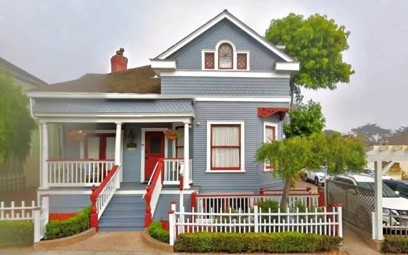 Pacific Grove Inn - Image 1