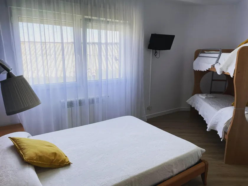 Hotel Playa de Sardiñeiro - Image 1