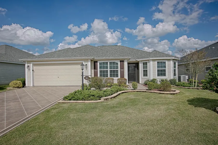 Enisgrove Way Home 3 Bedroom by The VIR Group - Image 1