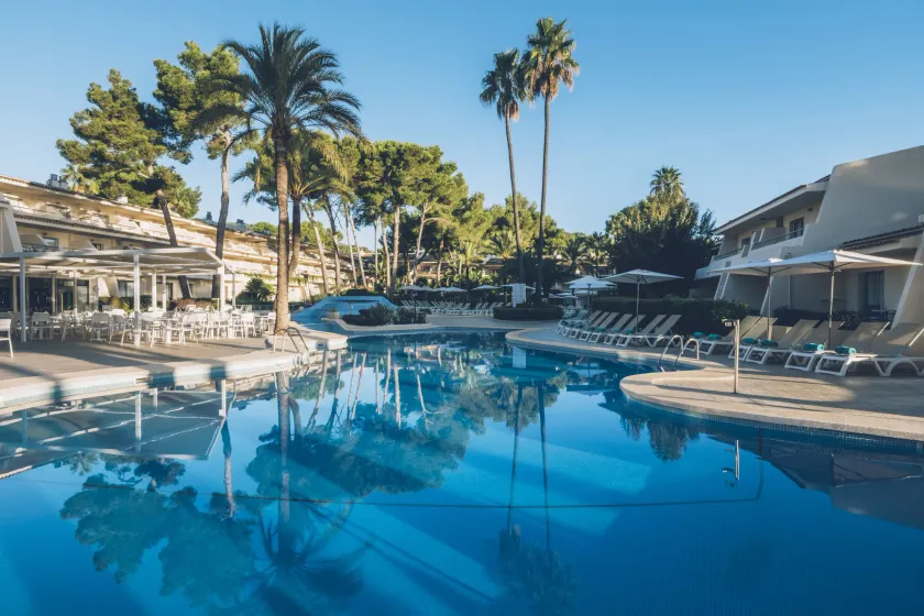 Iberostar Waves Pinos Park - Image 1