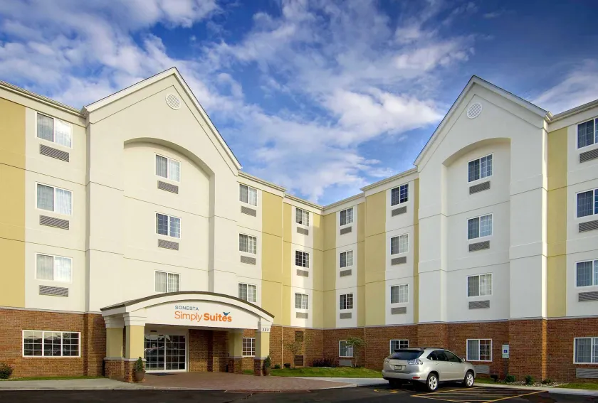 Sonesta Simply Suites Plano Frisco - Image 1