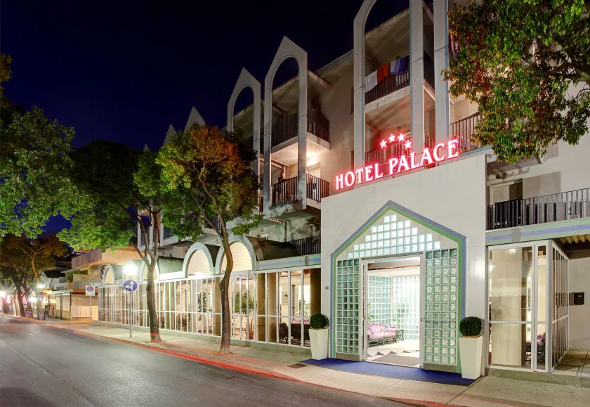 Hotel Palace - Image 1