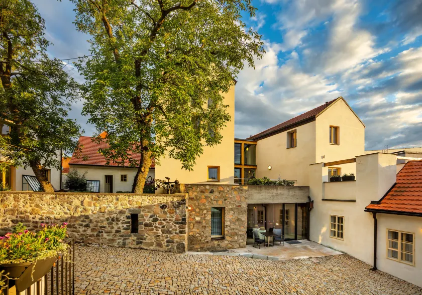 Bellevue Hotel Benešov - Image 1