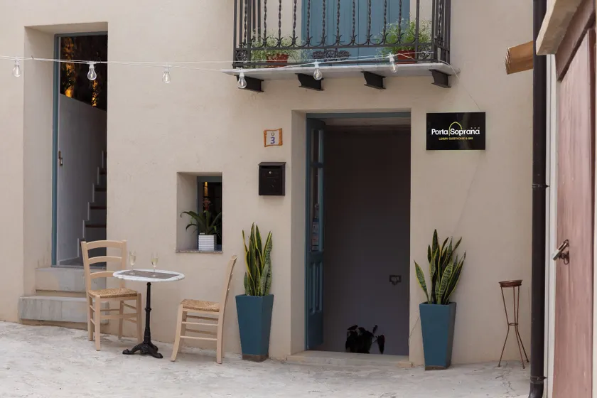 PORTA SOPRANA luxury guest House & spa - Image 1