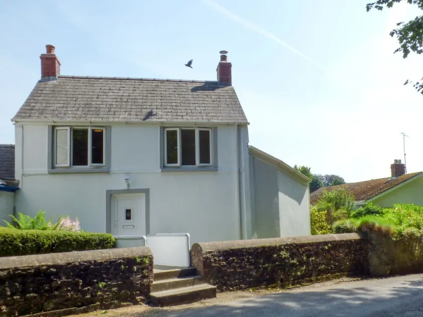 Spring Garden Cottage - Image 1