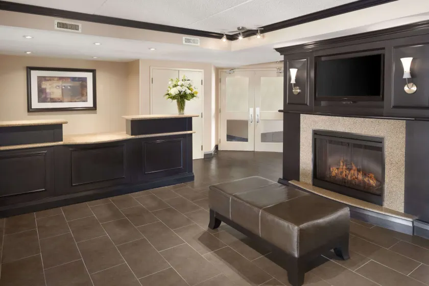 Days Inn by Wyndham Brantford - Hall