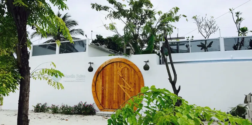 Noovilu Suites Maldives - Image 1