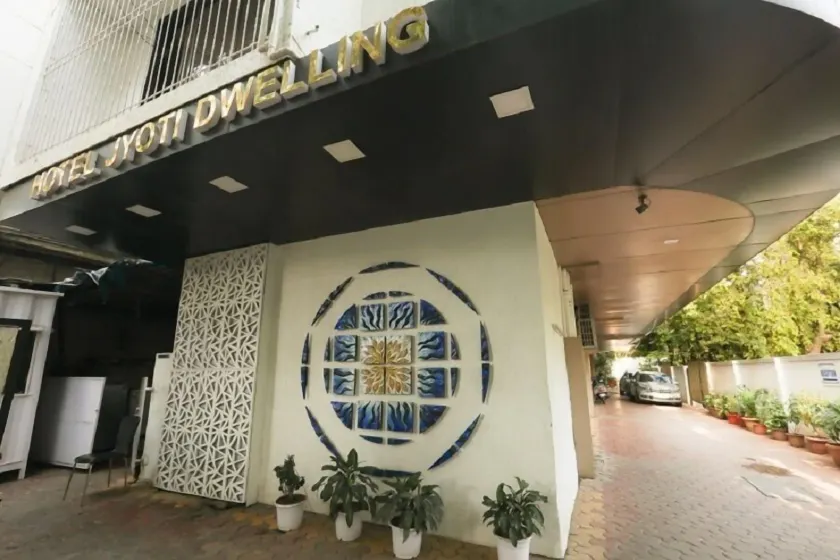 Jyoti Dwelling Hotel - Image 1