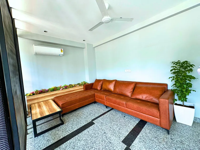Lime Tree Hotel Sector 51 Gurgaon - Reception