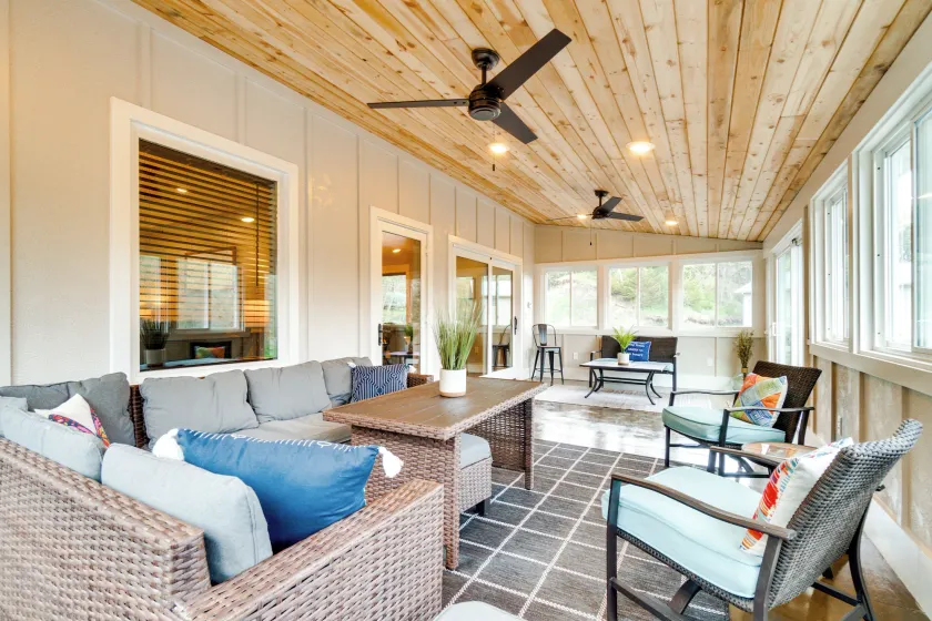 Scenic Yankton Retreat w/ Fire Pit: 1 Mi to Lake! - Image 1