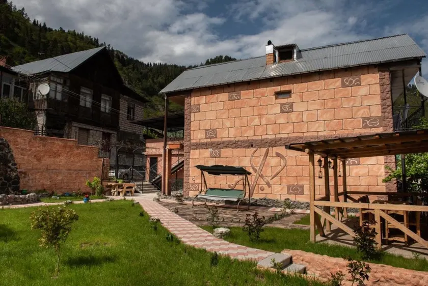 Guest House Vip - Image 1