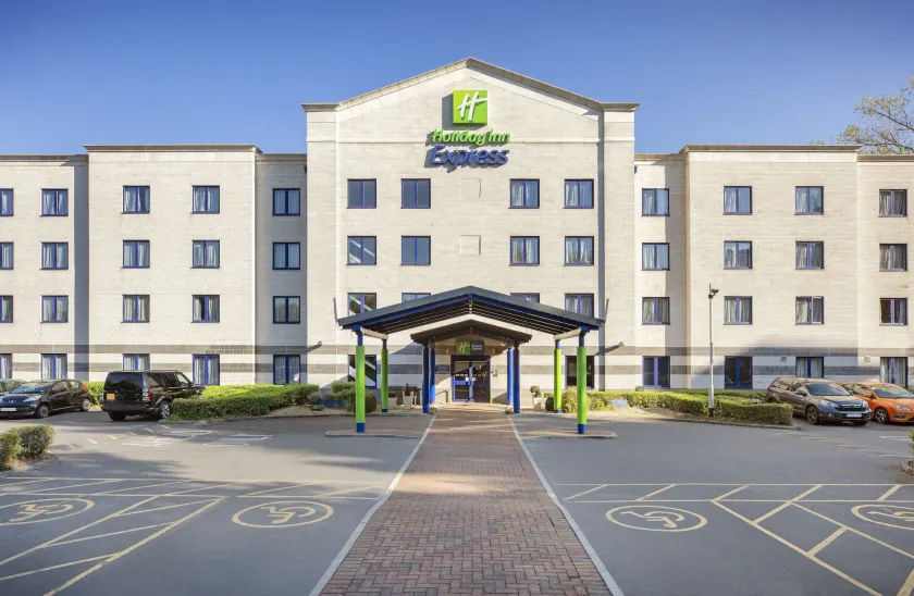Holiday Inn Express Poole by IHG - Image 1
