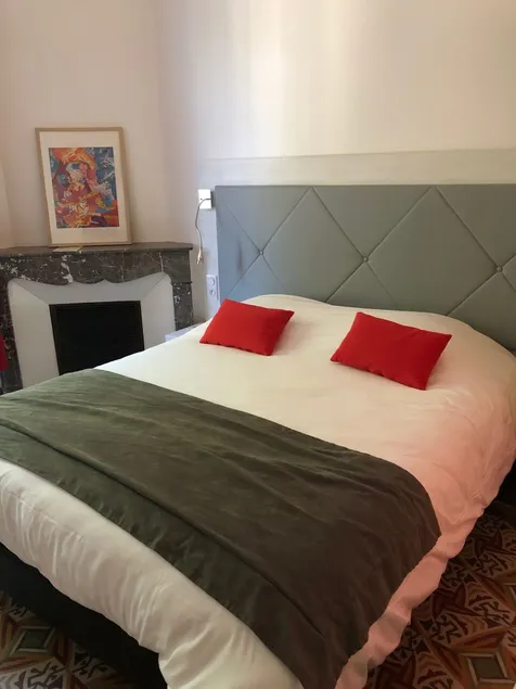 Hotel le Moderne - Image 1