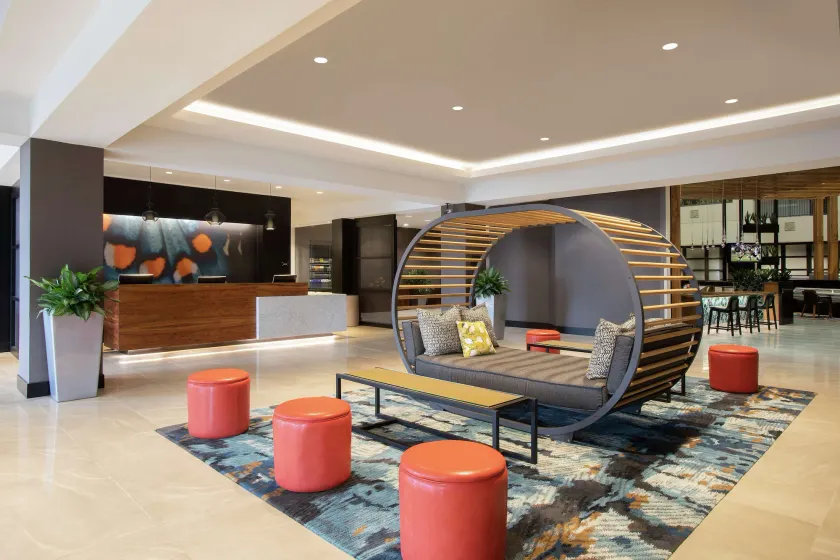 Embassy Suites by Hilton Orlando Airport - Lobby