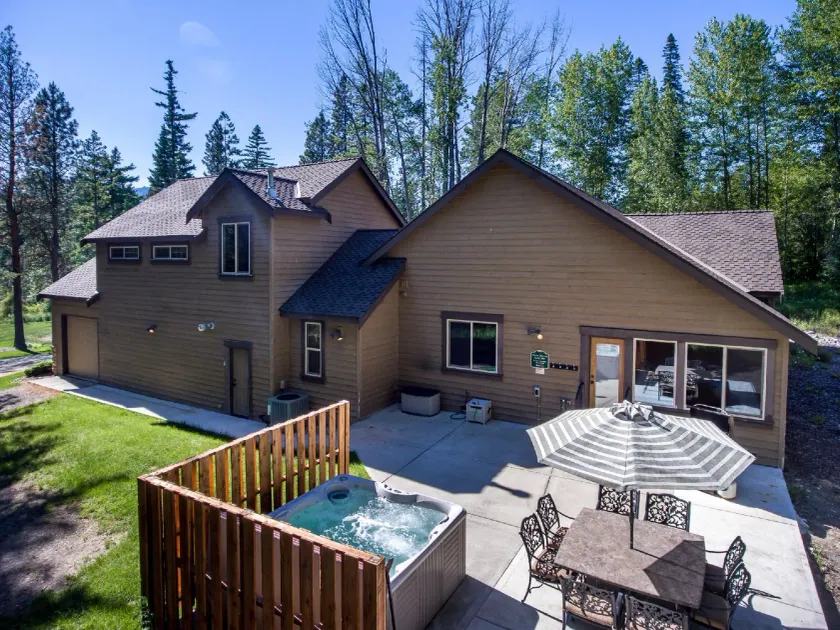 Evergreen Mountain Lodge - Image 1