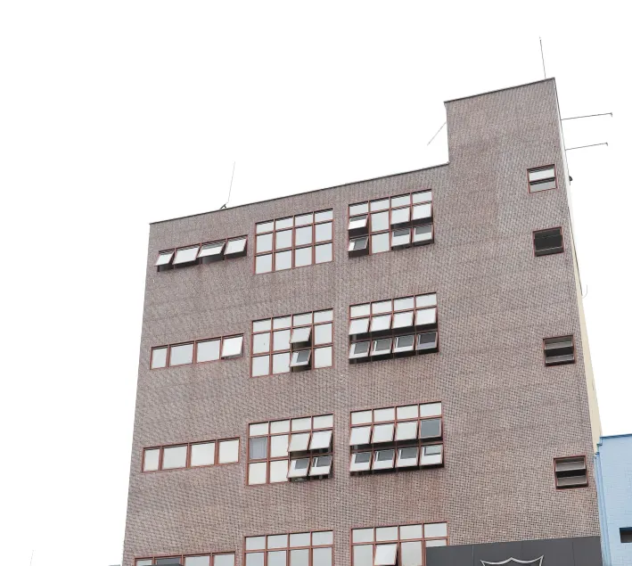Oft Neve's Hotel - Image 1