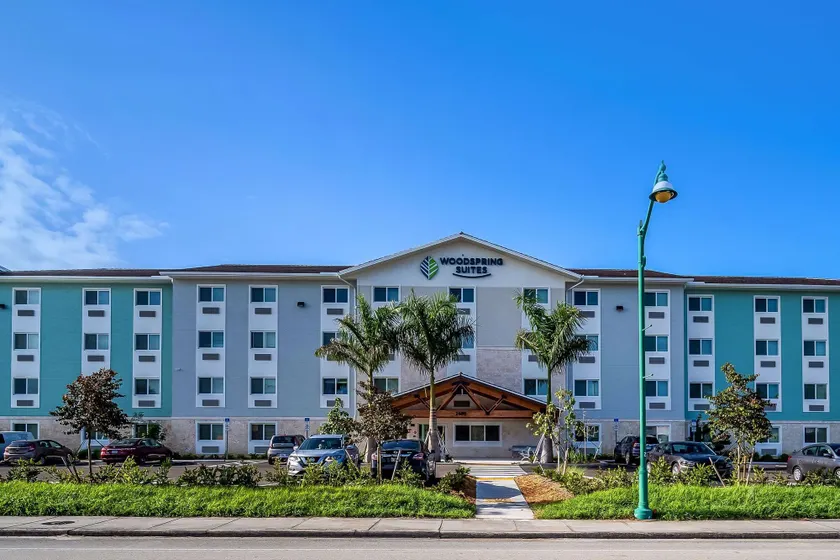 WoodSpring Suites Naples West - Image 1