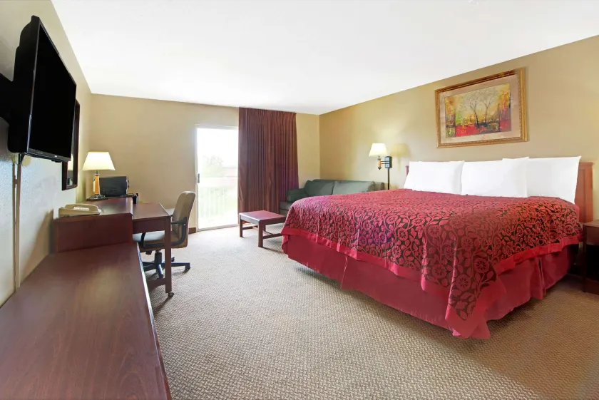 Days Inn by Wyndham St. Louis/Westport MO - Image 1