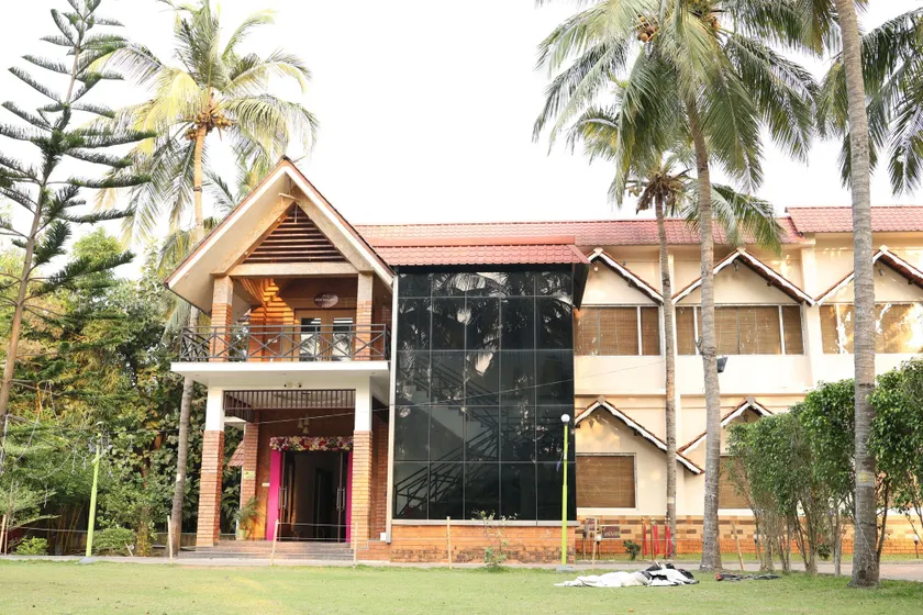Mermaid Resorts & Banquets - Image 1