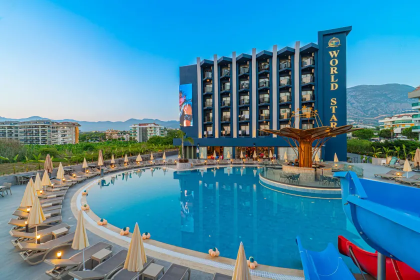 World Star Beach Resort & Spa - Image 1