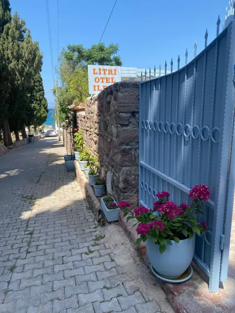 Litri Otel - Image 1