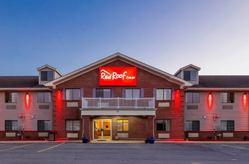 Red Roof Inn Hartselle - Image 1
