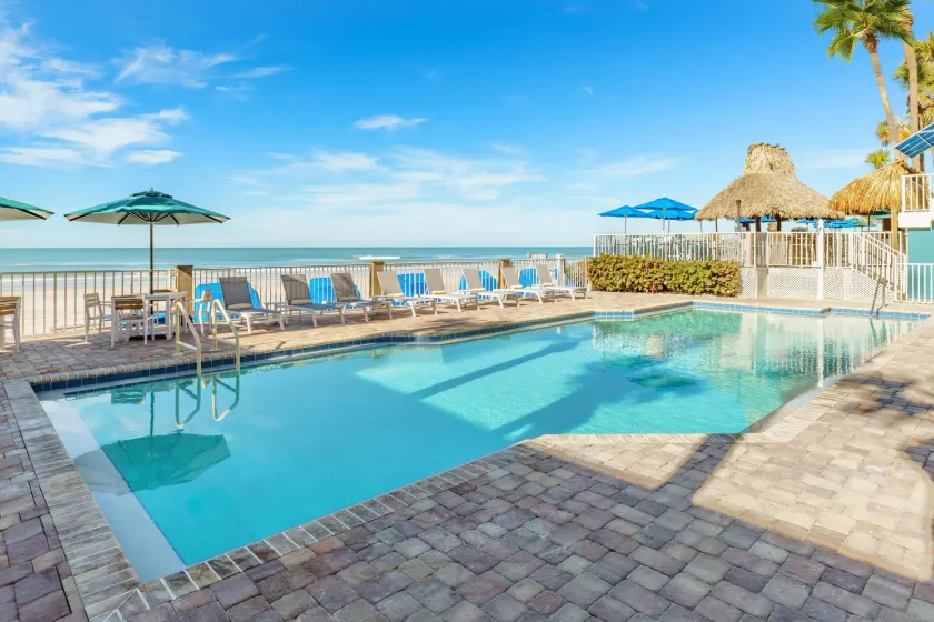 DoubleTree Beach Resort by Hilton Tampa Bay - North Redingto - Image 1