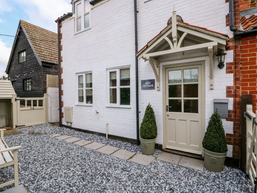 Joy's Cottage - Image 1