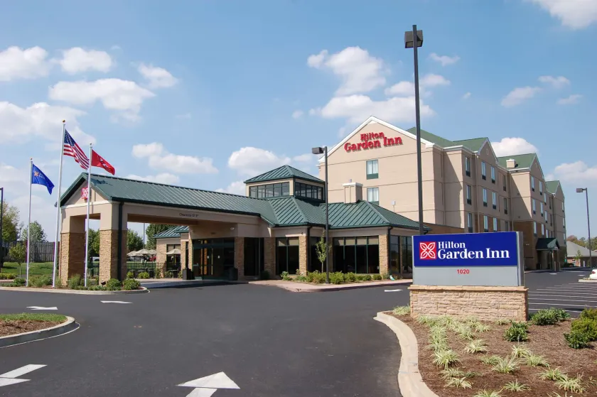 Hilton Garden Inn Bowling Green - Image 1