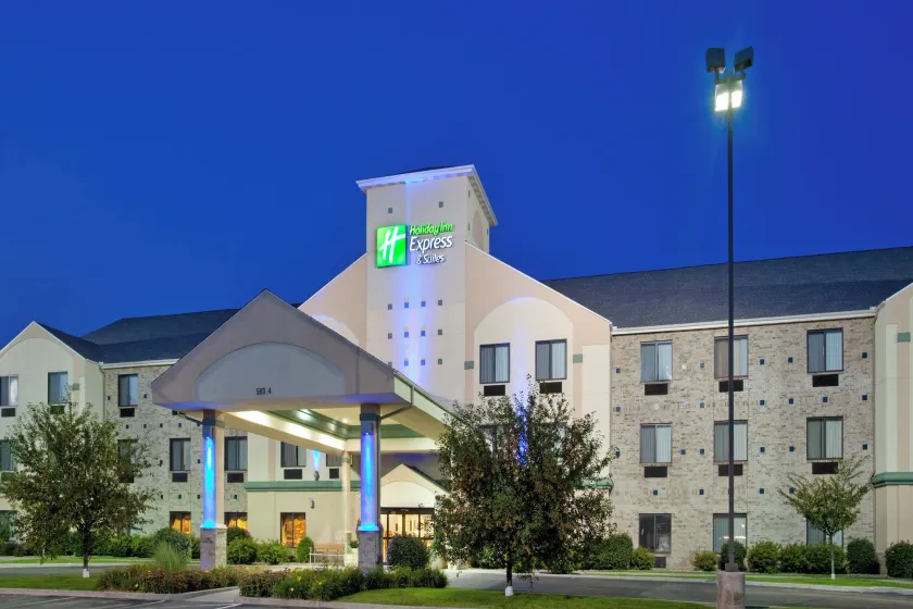 Holiday Inn Express Hotel & Suites Elkhart-South by IHG - Image 1