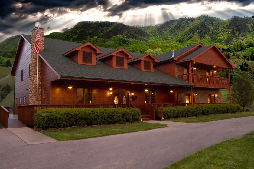 Berry Springs Lodge - Image 1