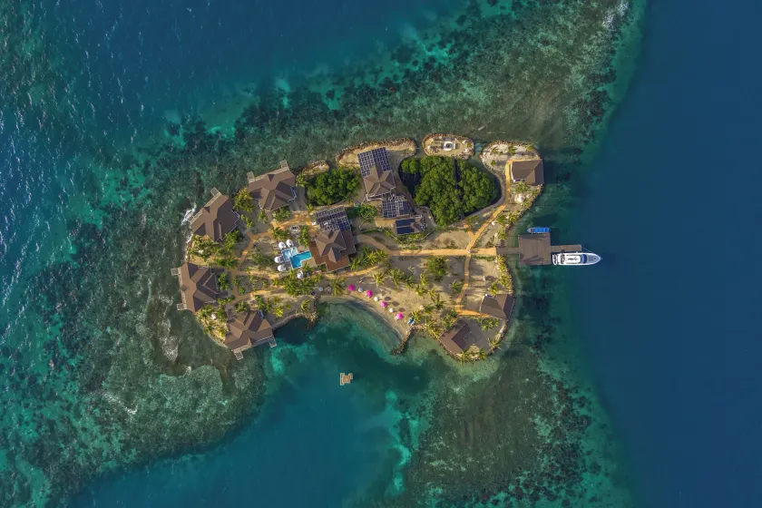 Magenta Caye Luxury Private Island Resort - Image 1