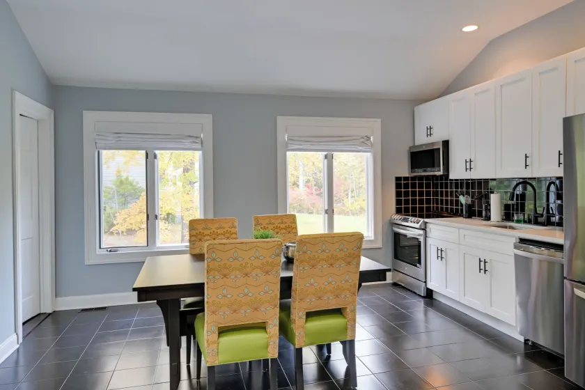 Gold Coast Getaway! Upscale Apt Near New Canaan - Image 1