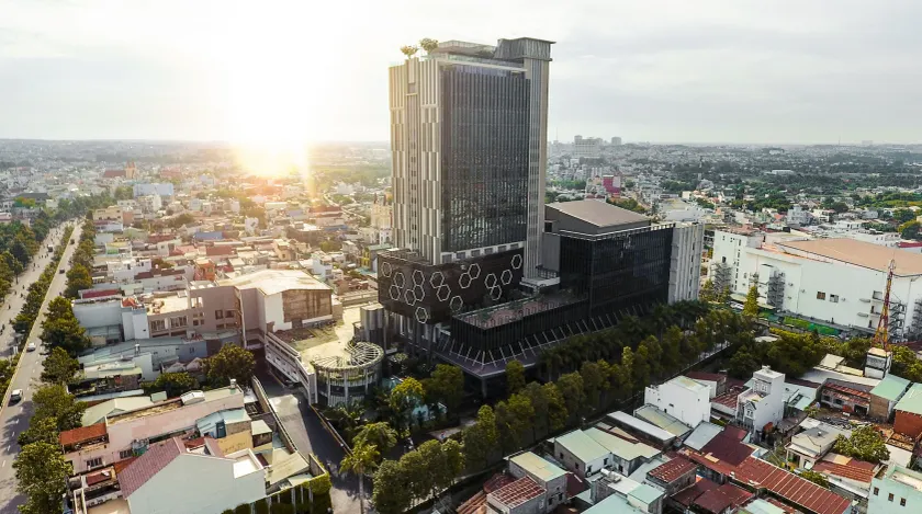 The Mira Central Park Hotel - Image 1
