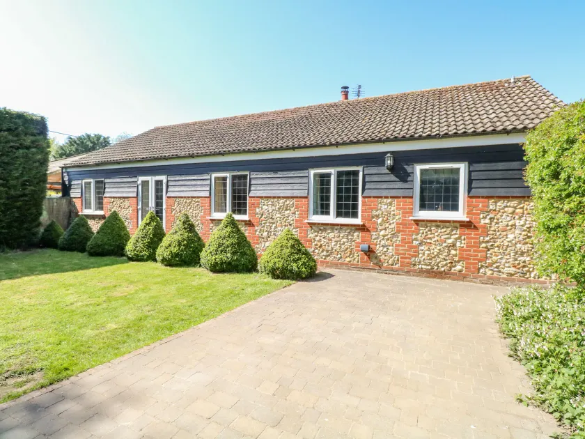 The Meadows Cottage - Image 1