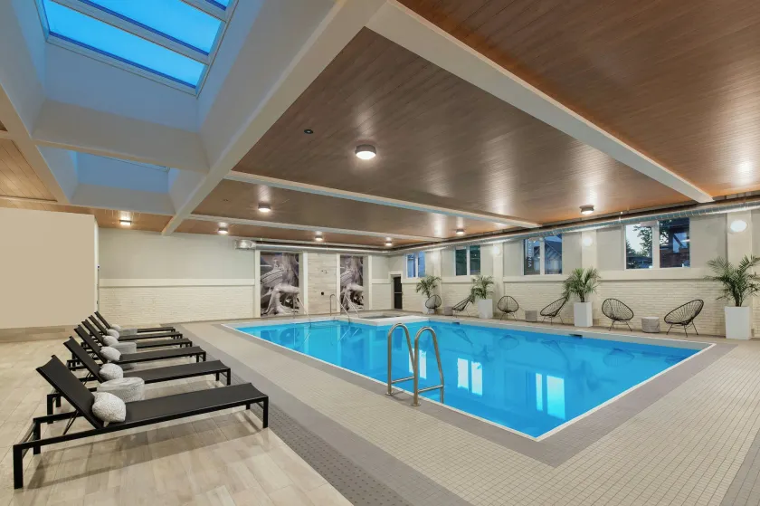 The Insignia Hotel, Sarnia, a Tribute Portfolio Hotel - Image 1