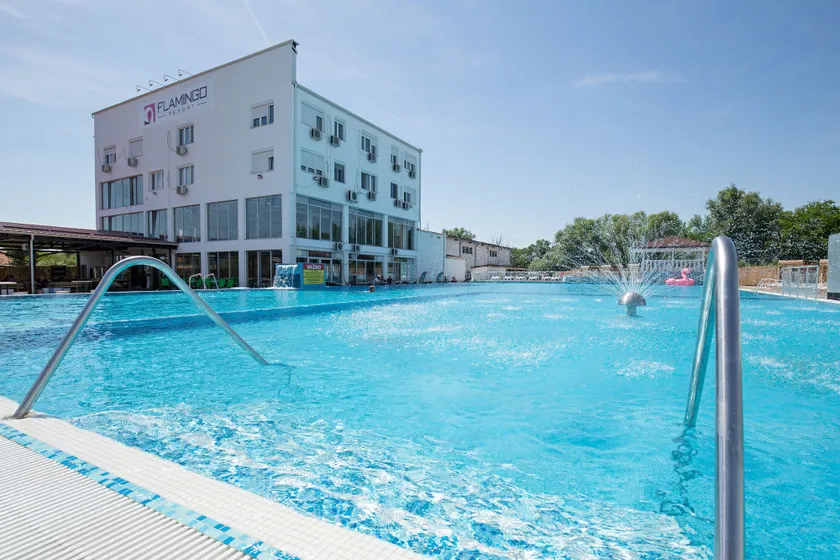 Flamingo resort - Image 1